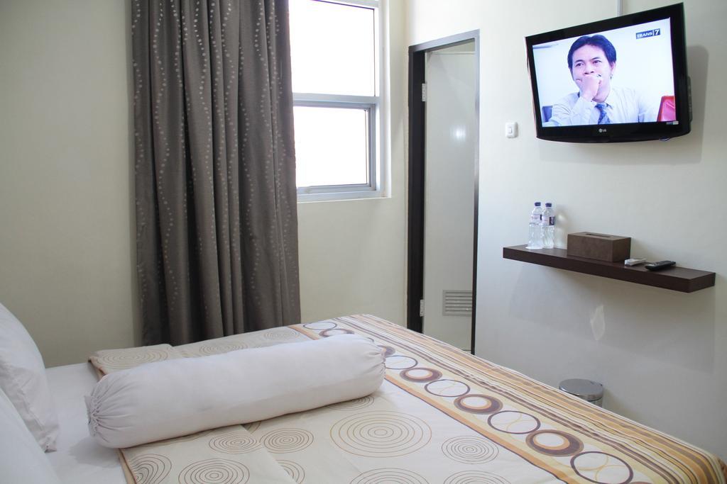Vindhika Hotel Makasar Pokój zdjęcie