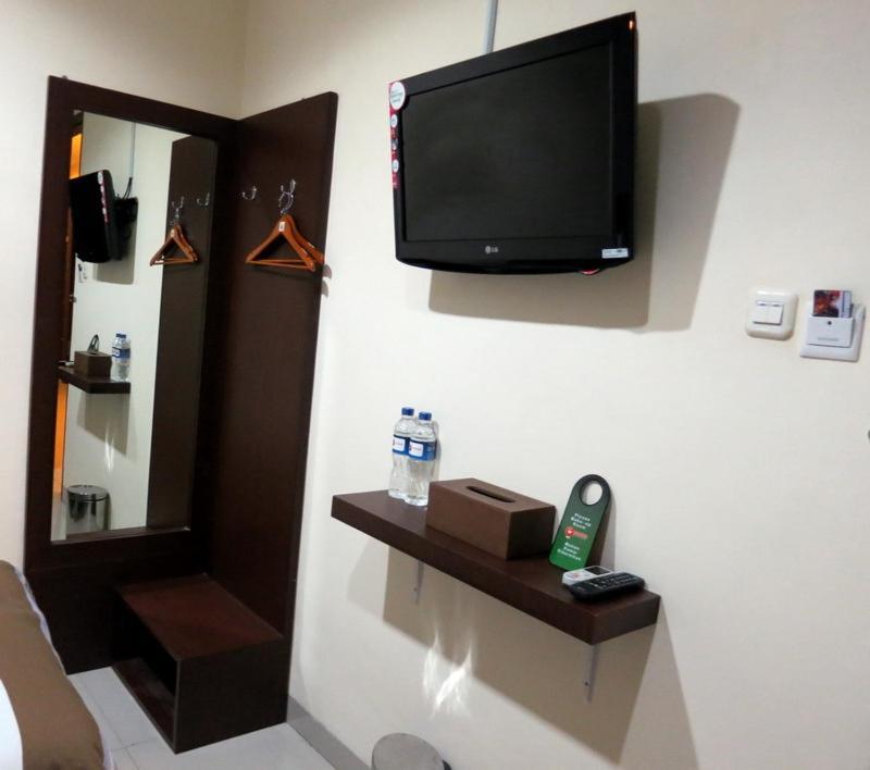 Vindhika Hotel Makasar Pokój zdjęcie