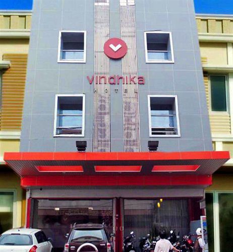 Vindhika Hotel Makasar Zewnętrze zdjęcie