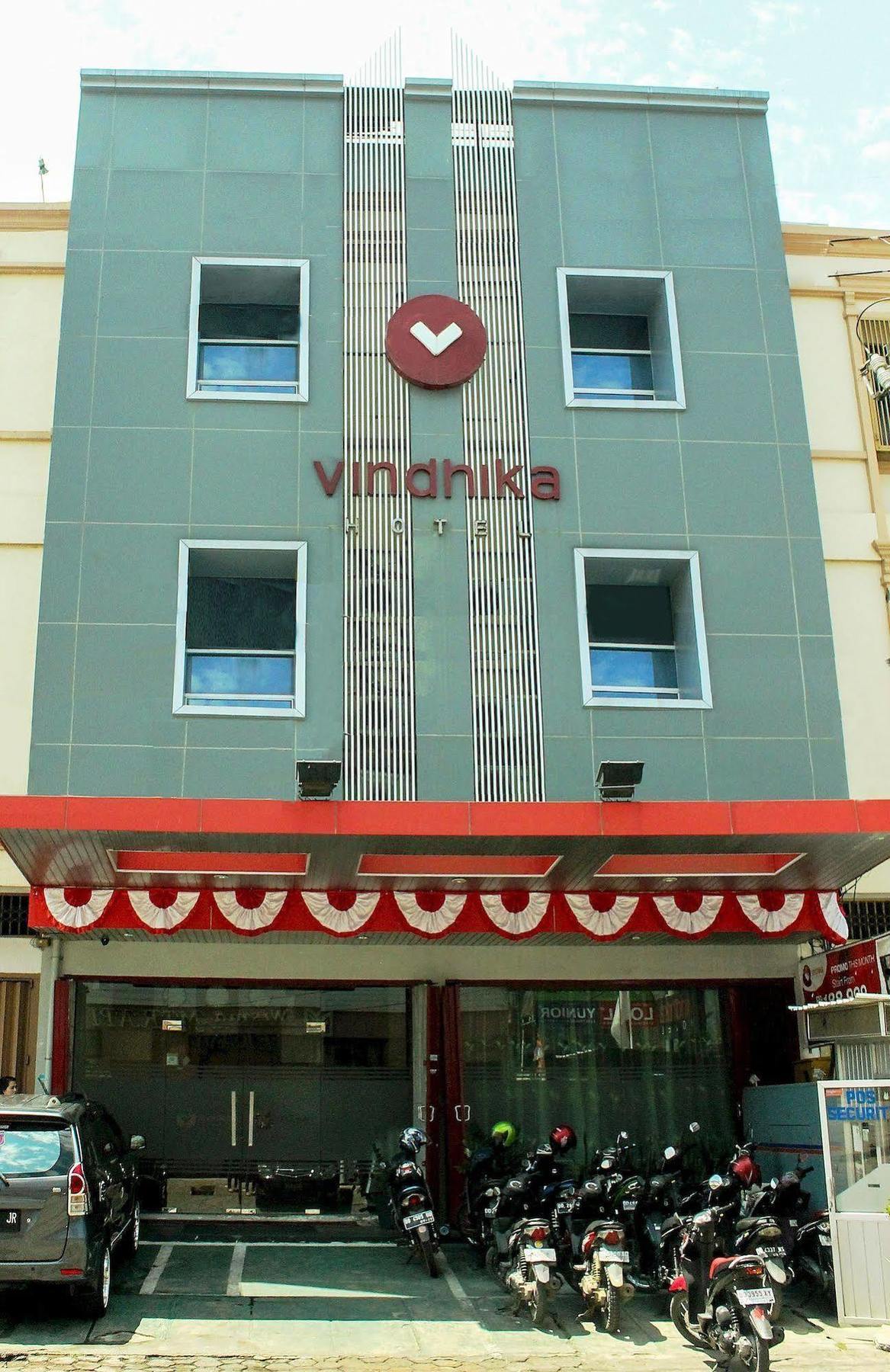 Vindhika Hotel Makasar Zewnętrze zdjęcie